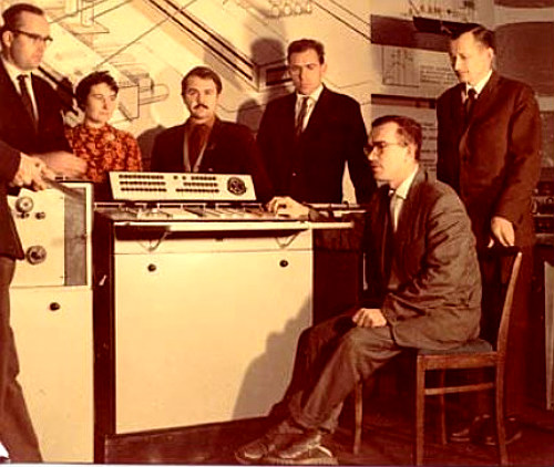 Глобальные центры по управлению «электронным правительством». Технология создания «глобальной номенклатуры»