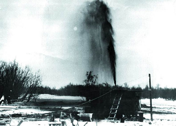 Нефтяной фонтан в Тюменской области