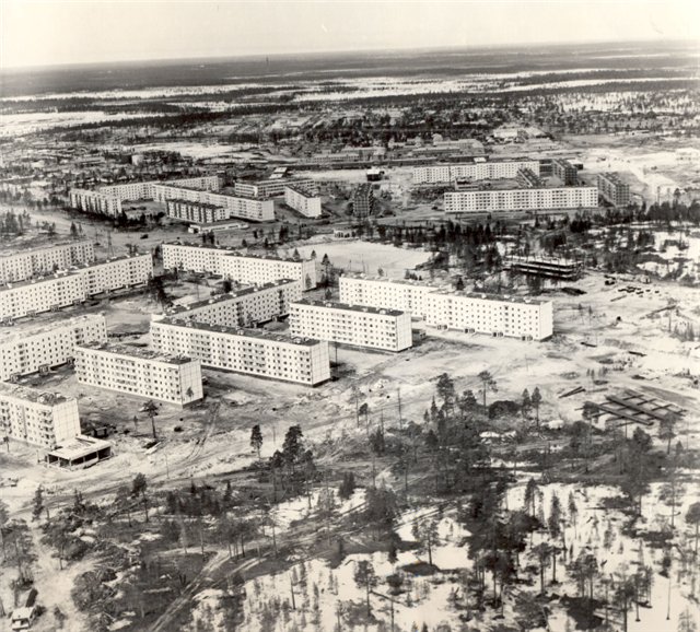 Ноябрьск с высоты птичьего полета. Конец 70-х.