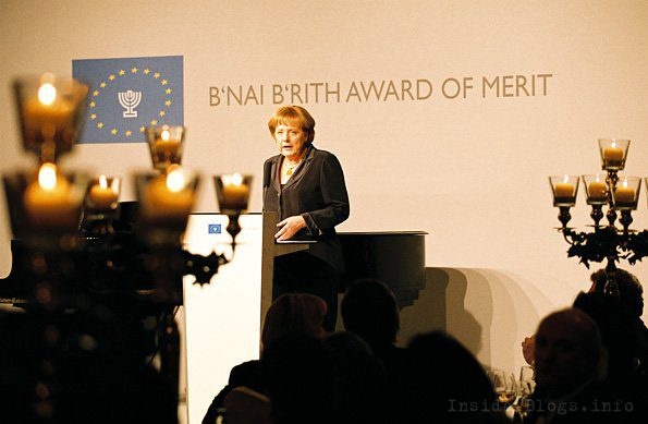 Неизвестные подвиги Фрау Меркель