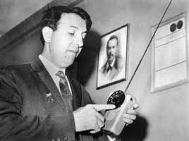 ОТЕЧЕСТВЕННЫЕ МОБИЛЬНИКИ 50-Х