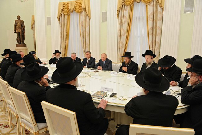 Прекратить спекуляции на «холокосте». Открытое письмо к В.Путину, который «рассказал нацистам, что его тревожат нацисты»