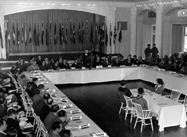 Россия во власти доллара: как это случилось